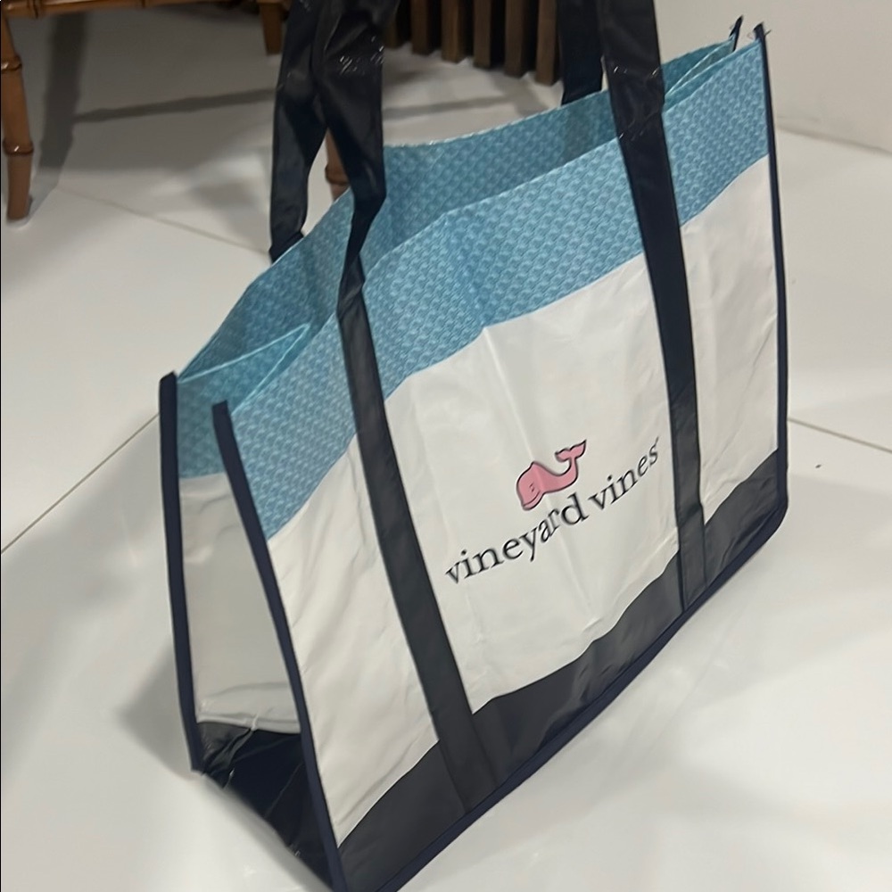 Vineyard Vines White and Blue Tote Bag - Picture 2 of 2